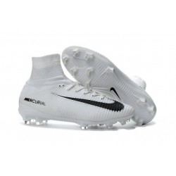 Scarpa Nuove Nike Mercurial Superfly V FG - Bianco Nero